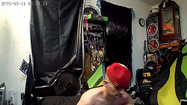 Snapshot of slinginbigD chatting on March 14, 2025, 9:35 am slinginbigD online show from March 14, 2025, 9:35 am