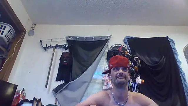 Snapshot of slinginbigD chatting on September 19, 2025, 11:31 pm slinginbigD online show from September 19, 2025, 11:31 pm