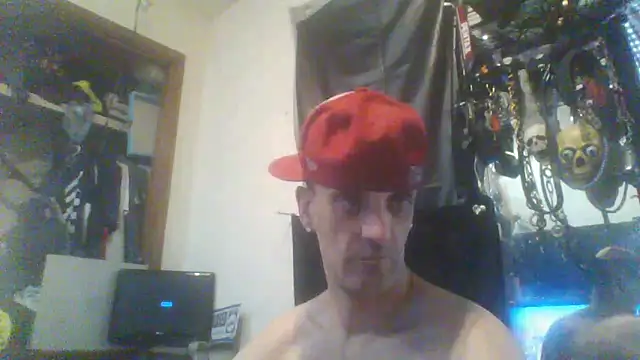 Snapshot of slinginbigD chatting on March 22, 2025, 2:58 pm slinginbigD online show from March 22, 2025, 2:58 pm