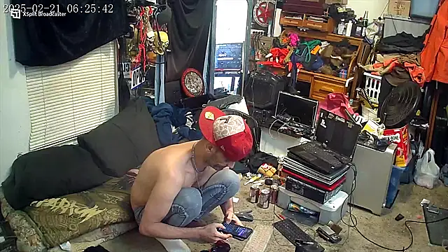 Snapshot of slinginbigD chatting on February 21, 2025, 12:27 pm slinginbigD online show from February 21, 2025, 12:27 pm