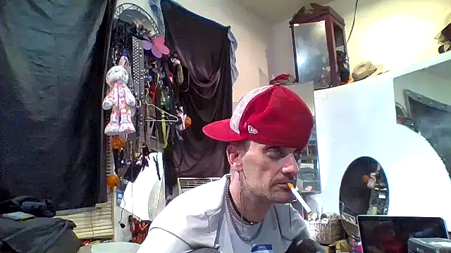 Snapshot of slinginbigD chatting on September 27, 2025, 7:14 am slinginbigD online show from September 27, 2025, 7:14 am