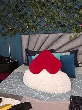 Snapshot of Grey_Lorenz11 chatting on February 19, 2026, 8:44 am Grey Lorenz11 online show from February 19, 2026, 8:44 am