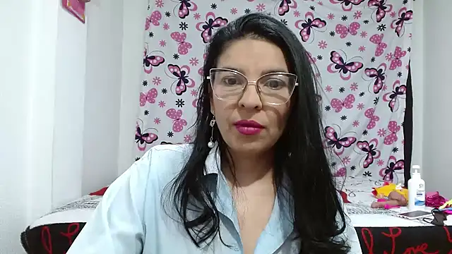 anybellucci43 online show from February 11, 2025, 2:35 am