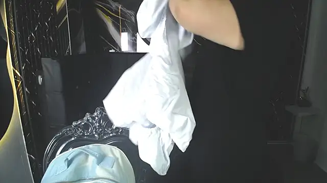 Snapshot of Bruja__Scarlata chatting on October 20, 2025, 11:11 am Bruja Scarlata online show from October 20, 2025, 11:11 am