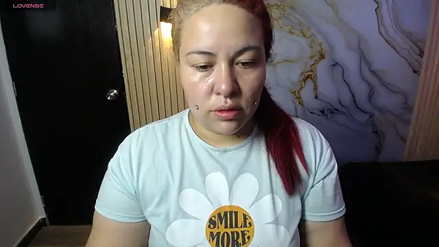 Snapshot of Bruja__Scarlata chatting on October 2, 2025, 10:18 am Bruja Scarlata online show from October 2, 2025, 10:18 am