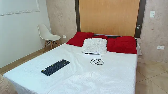 Snapshot of mialopez52 chatting on September 15, 2025, 6:30 pm mialopez52 online show from September 15, 2025, 6:30 pm