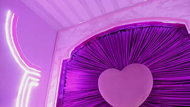 anastasia jhons online show from November 17, 2025, 3:10 am