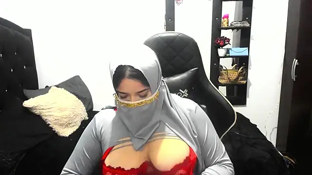 Snapshot of janna_isa chatting on October 28, 2025, 2:01 am janna isa online show from October 28, 2025, 2:01 am