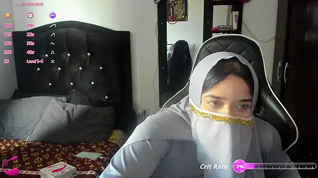 Snapshot of janna_isa chatting on December 15, 2025, 7:31 pm janna isa online show from December 15, 2025, 7:31 pm