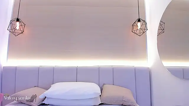 Snapshot of valerysantos_ chatting on October 29, 2025, 12:26 pm valerysantos online show from October 29, 2025, 12:26 pm