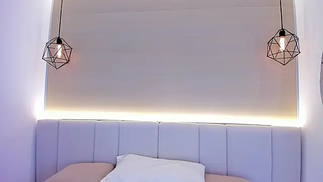 valerysantos  online show from February 11, 2026, 12:16 pm