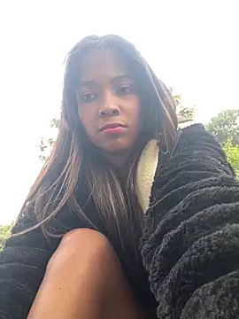 Snapshot of Nicolle_ds chatting on December 13, 2024, 8:15 pm Nicolle ds online show from December 13, 2024, 8:15 pm