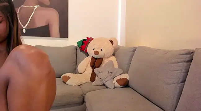 Snapshot of Nicolle_ds chatting on December 7, 2024, 6:54 pm Nicolle ds online show from December 7, 2024, 6:54 pm