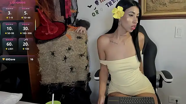 Snapshot of Wendy_Marchall chatting on October 27, 2025, 7:15 pm Wendy Marchall online show from October 27, 2025, 7:15 pm