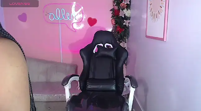 mychell ch online show from February 26, 2025, 7:12 am