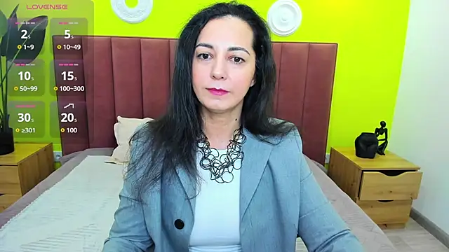 Linda Insatiable online show from March 28, 2026, 1:28 am