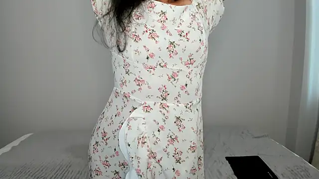 Linda Insatiable online show from June 14, 2026, 2:24 am