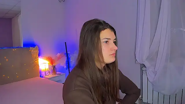 Laura Leee online show from February 6, 2026, 6:20 am