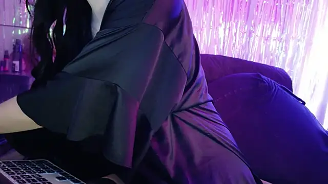 Midnightrose11 online show from March 6, 2026, 7:47 am