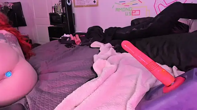 Snapshot of Midnightrose11 chatting on March 1, 2025, 12:23 pm Midnightrose11 online show from March 1, 2025, 12:23 pm