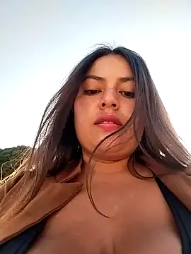 DULCE  26 online show from February 15, 2025, 1:05 pm