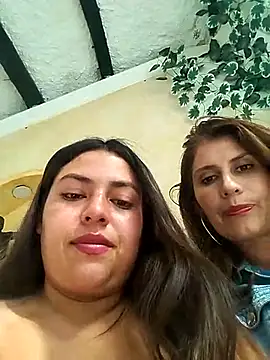 DULCE  26 online show from February 19, 2025, 8:52 pm
