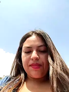 DULCE  26 online show from March 10, 2025, 3:20 pm
