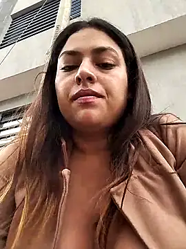 DULCE  26 online show from February 27, 2025, 12:12 pm