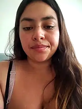 DULCE  26 online show from February 17, 2025, 3:33 pm