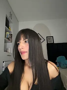 Snapshot of Dulceeany chatting on October 21, 2025, 11:37 pm Dulceeany online show from October 21, 2025, 11:37 pm