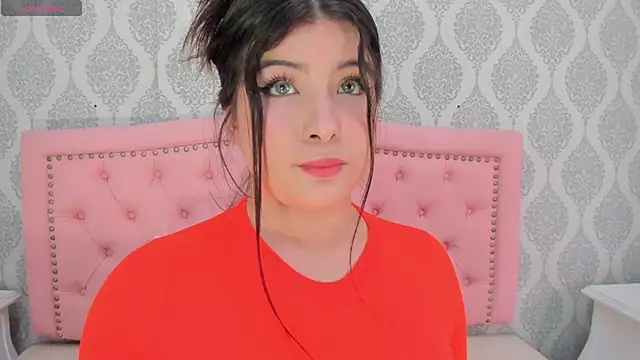 martina rivera  online show from October 18, 2025, 11:56 am