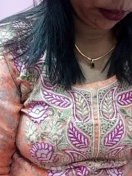 Urmila bhabhii online show from March 4, 2025, 8:24 am