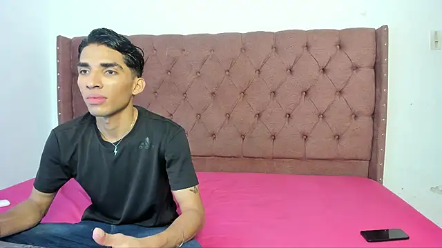 Snapshot of jony_honey chatting on November 8, 2025, 1:03 pm jony honey online show from November 8, 2025, 1:03 pm