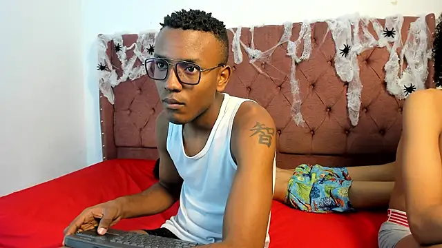 Snapshot of jony_honey chatting on October 3, 2025, 1:23 pm jony honey online show from October 3, 2025, 1:23 pm