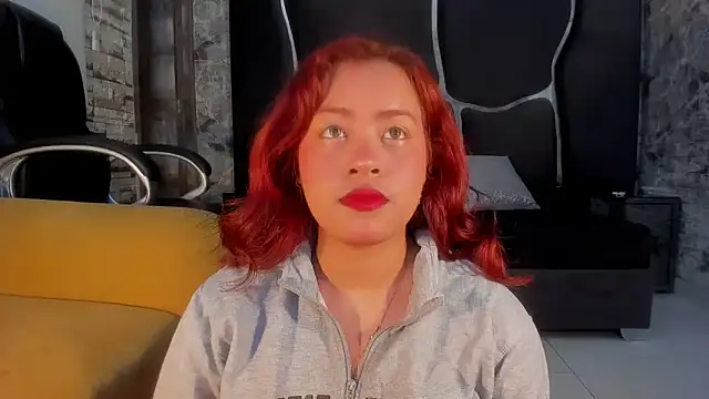 Snapshot of Estrella05_ chatting on September 9, 2025, 5:28 am Estrella05  online show from September 9, 2025, 5:28 am