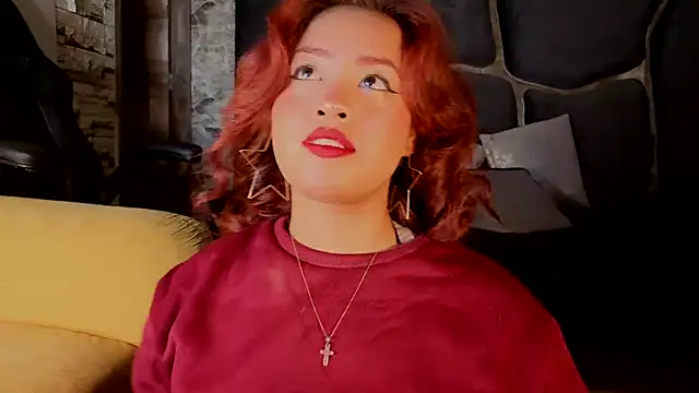 Snapshot of Estrella05_ chatting on October 30, 2025, 4:44 am Estrella05  online show from October 30, 2025, 4:44 am