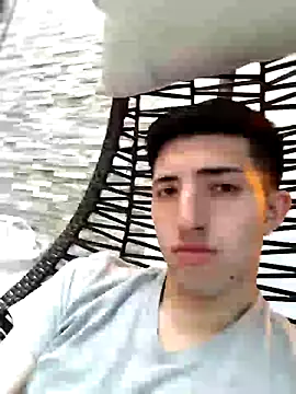 Snapshot of Un_Slutty chatting on March 16, 2025, 6:55 pm Un Slutty online show from March 16, 2025, 6:55 pm