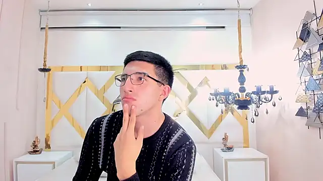 Snapshot of Un_Slutty chatting on October 23, 2025, 7:23 pm Un Slutty online show from October 23, 2025, 7:23 pm