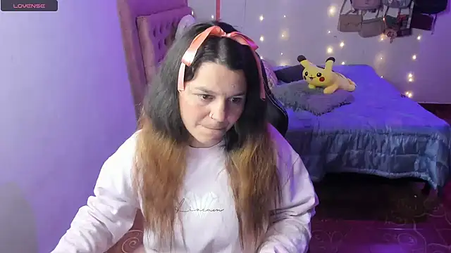Sabrina Hall  online show from February 5, 2025, 3:55 am
