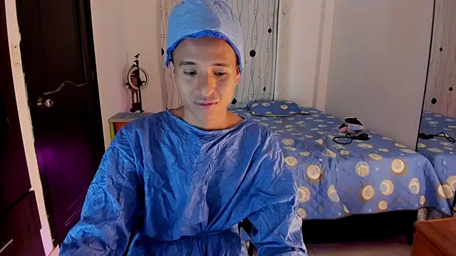 Snapshot of alessandro_wizard chatting on February 13, 2025, 9:27 pm alessandro wizard online show from February 13, 2025, 9:27 pm