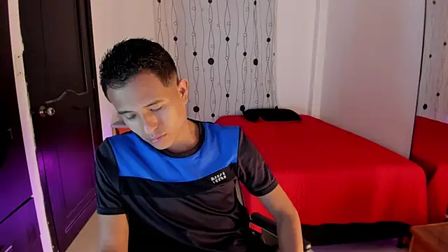 Snapshot of alessandro_wizard chatting on February 17, 2025, 10:16 pm alessandro wizard online show from February 17, 2025, 10:16 pm