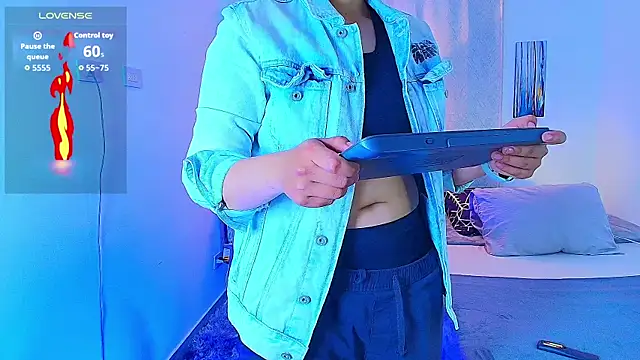 aron wi online show from September 24, 2025, 3:02 am