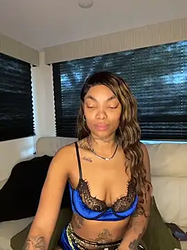 Snapshot of butterflybootyy chatting on September 25, 2025, 3:07 pm butterflybootyy online show from September 25, 2025, 3:07 pm