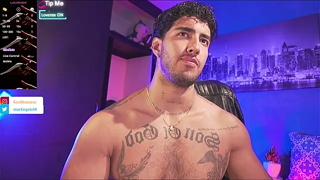 JACOB MARTINS online show from November 10, 2025, 9:31 pm