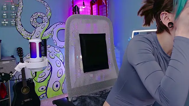 Cumpotik Eve online show from April 14, 2026, 6:07 am