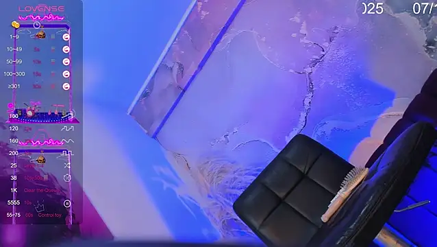 Snapshot of Dani_Sweet_Ts chatting on October 7, 2025, 11:17 pm Dani Sweet Ts online show from October 7, 2025, 11:17 pm