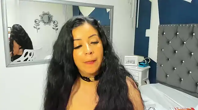 Snapshot of Brenda_sotoo chatting on December 18, 2024, 9:14 am Brenda sotoo online show from December 18, 2024, 9:14 am