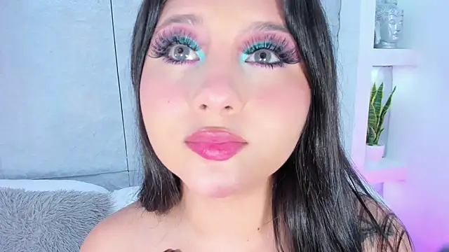 AvyMilton online show from October 6, 2025, 11:55 am