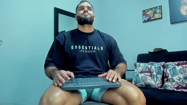 SamirHazard97 online show from October 4, 2025, 7:59 pm