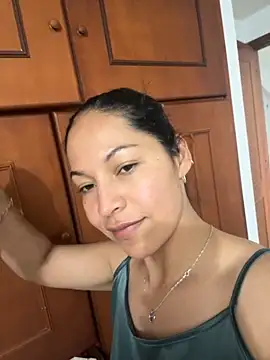 michel ex33 online show from September 19, 2025, 2:43 pm